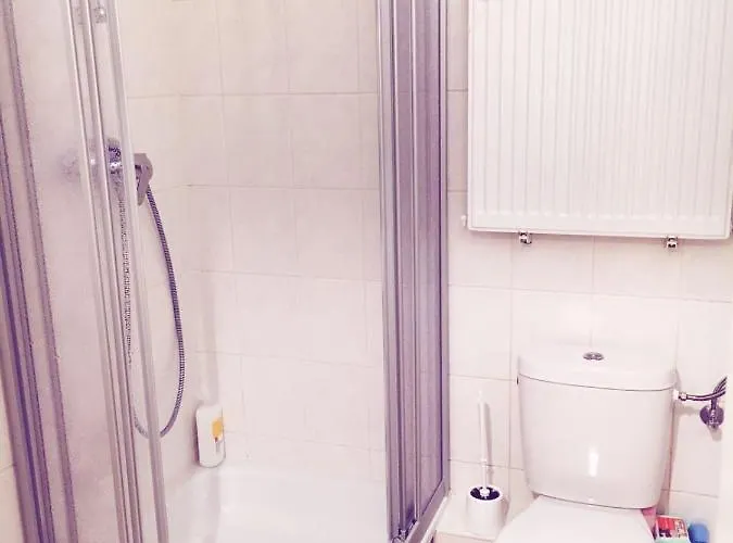 Apartment Cozy - King Bed - Netflix - Projector - Fast Wi-fi Luxemburg