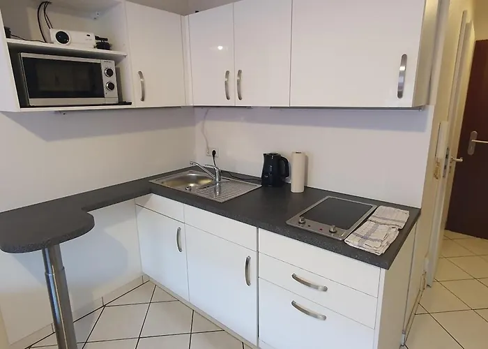 Cozy - King Bed - Netflix - Projector - Fast Wi-fi * Luxemburg